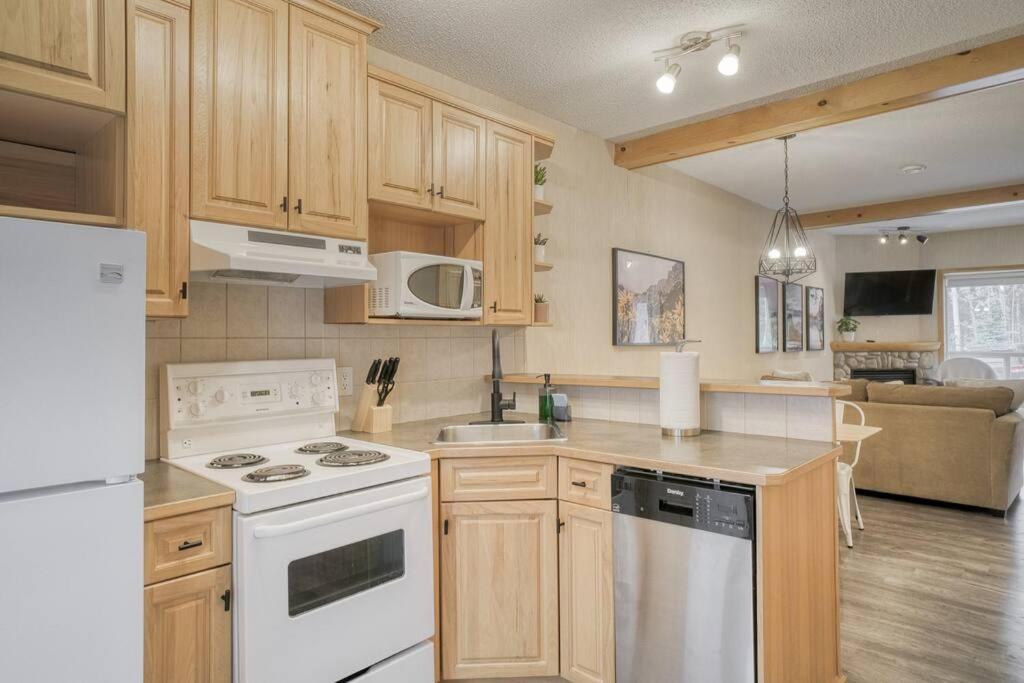 5 Mins To Banff - Cozy Townhome 2Br&2Bath - Banff Pass Included Canmore Exterior foto