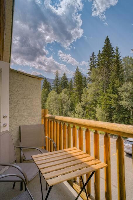 5 Mins To Banff - Cozy Townhome 2Br&2Bath - Banff Pass Included Canmore Exterior foto